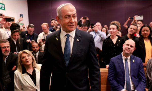 Netanyahu dëshmon në gjyqin ndaj tij për korrupsion