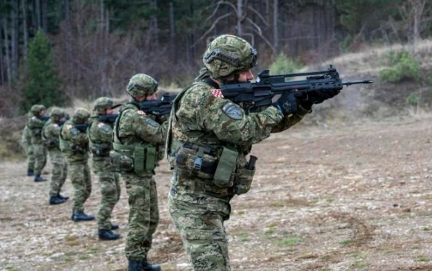 Ushtarët kroatë të KFOR-it stërviten për përmirësimin e saktësisë së armëve