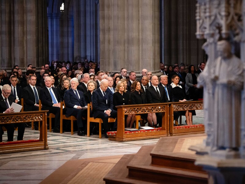 Funerali i Jimmy Carter: Pesë presidentë amerikanë shfaqen në ceremoni