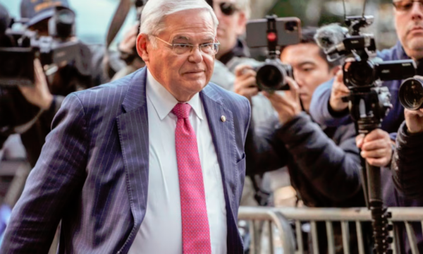 Gjykata pritet të japë sot masën e dënimit për ish-senatorin Bob Menendez