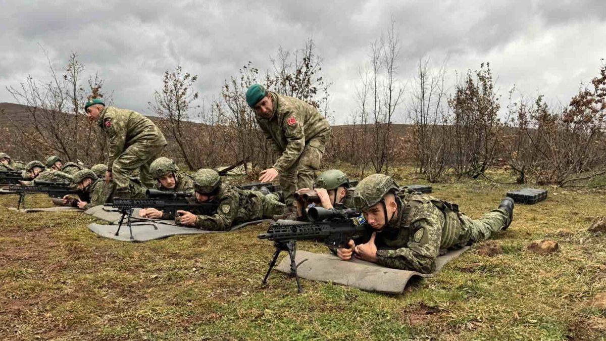 Ushtarë turq të KFOR-it trajnojnë snajperistë të FSK-së