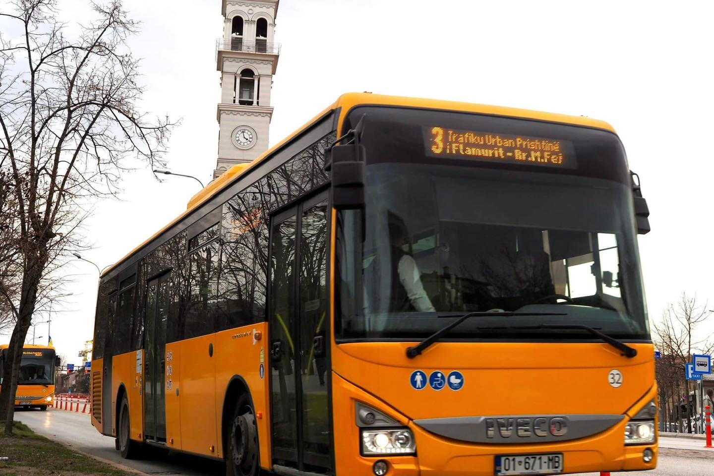 Çmime të njejta dhe lirim nga pagesa për 7 kategori, Komuna del me njoftim për transportin publik në kryeqytet