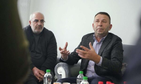 Gjeneral Rrahman Rama viziton Çabrën: “Plani i Bedri Hamzës, zgjidhja që i duhet Kosovës”