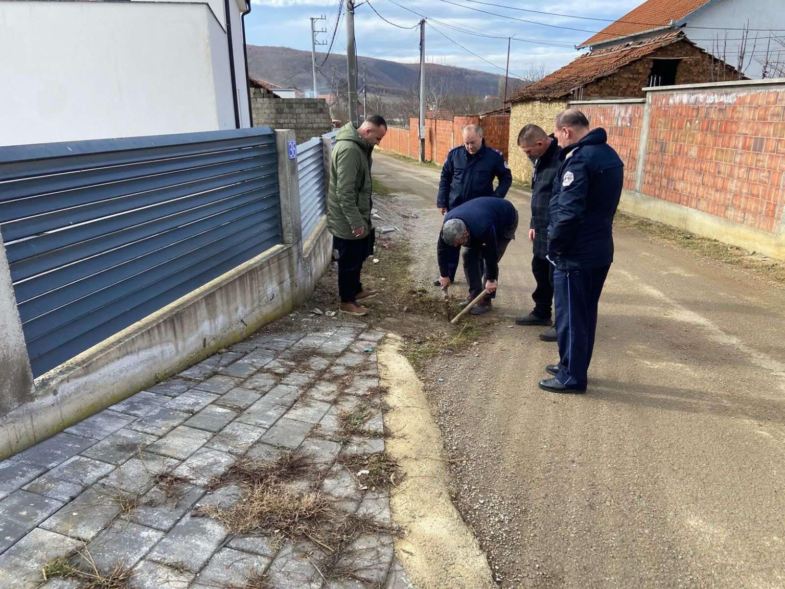 Aksion për çkyçje të borxhlinjve në Klinë nga KRU “Hidrodrini”