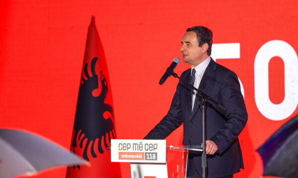 Kurti me deklaratë të çuditshme: Po më thoni Albin Baba se e keni ndërmend me m’i dhënë fëmijët me ua rrit unë