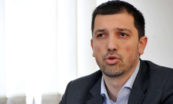 Sejdiu: E qysh me i besu një qeverie që thotë “mbyllni veshët”, e për më tepër, i ik debateve?