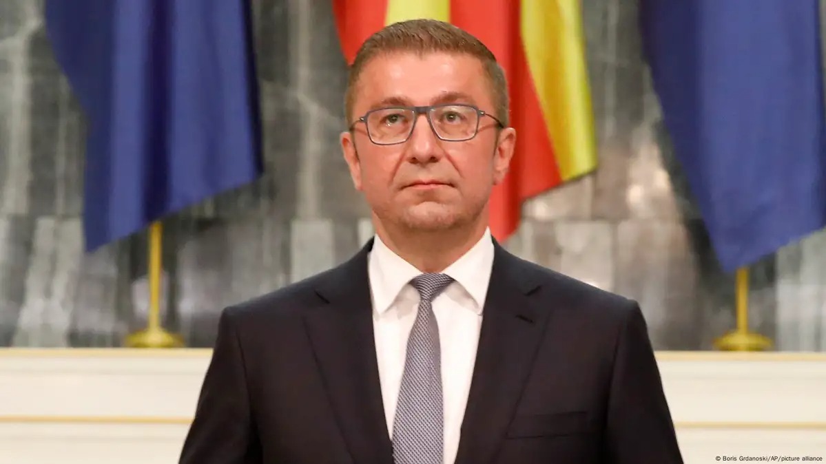 Mickoski dënon thirrjet antishqiptare pas kritikave për mosreagim: Do të jenë objekt hetimi dhe sanksionesh