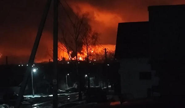 Ukraina godet me dronë rafinerinë e naftës ruse, sulmi i dytë brenda një jave