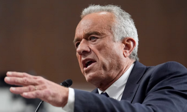 Robert Kennedy Jr. mbron qëndrimet e mëparshme rreth vaksinave, COVID-it dhe kujdesit shëndetësor