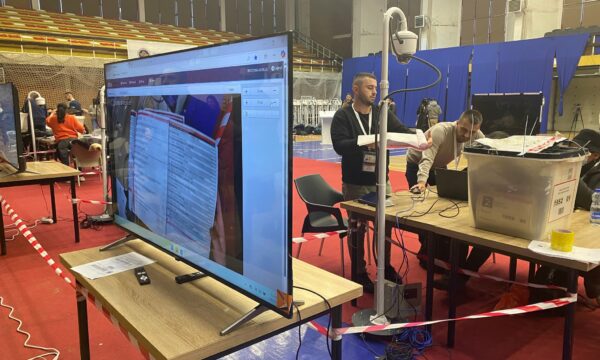 KQZ njofton se në 8 komuna ka përfunduar numërimi i votave të kandidatëve, vazhdon në 26 të tjera