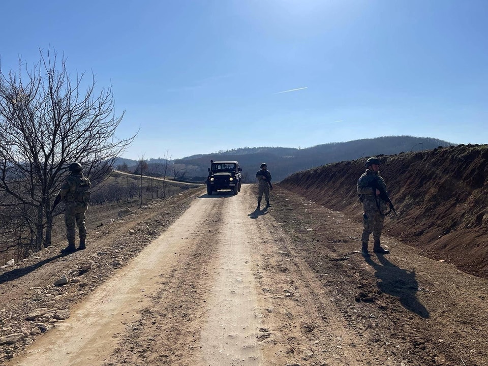 Ushtarët turq të KFOR-it kryejnë patrullime në shumë komuna të Kosovës