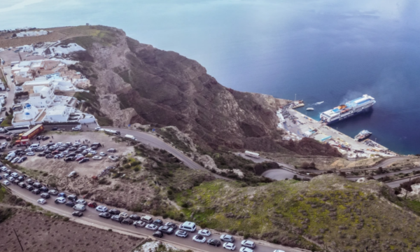 Vala e tërmeteve në Santorini, sizmiologu grek zbulon kur mund të shpërthejë vullkani