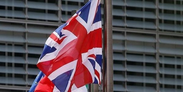 Britania ndali dëbimin e shqiptarit për një arsye banale, bëhet viral në internet