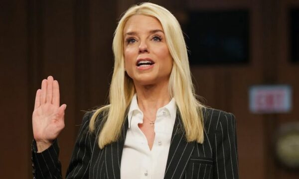 Miratohet Pam Bondi si e nominuar e Donald Trump në rolin e Prokurores së Përgjithshme të Shteteve të Bashkuara të Amerikës