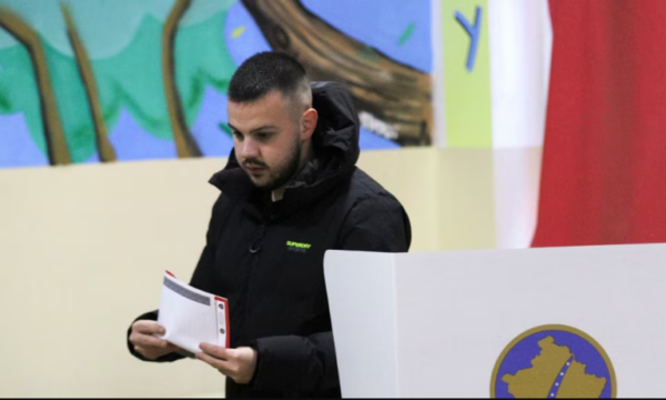 Pasiguri paszgjedhore: PDK e AAK refuzojnë të lidhin koalicion me VV-në