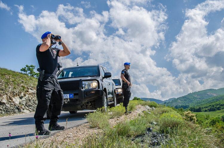 EULEX: Ishim aty gjatë bastisjes së Qendrave në veri, por vetëm si monitorues