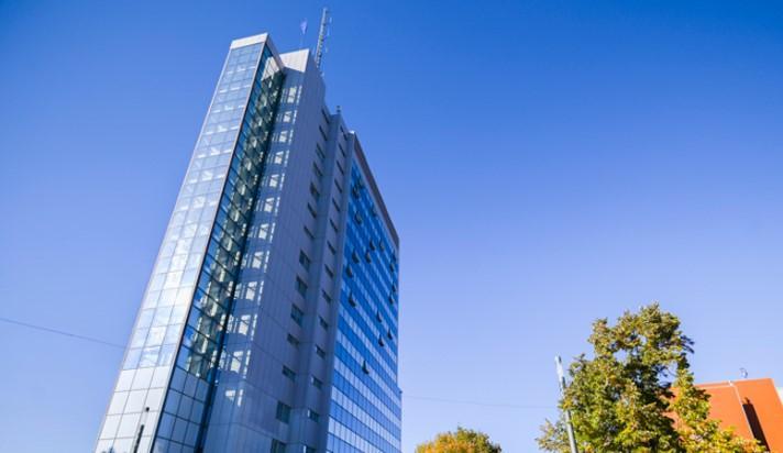 Ngërçi institucional, a po rrëshqet Kosova drejt një krize ekonomike?