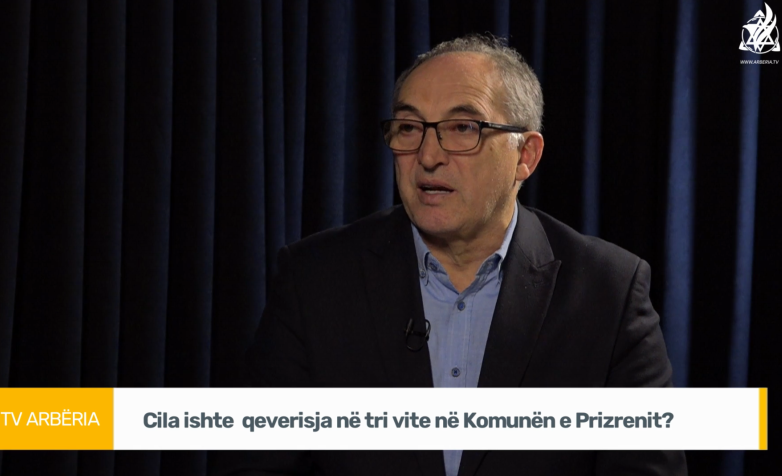 “S’ka arritë as drejtorat e shkollave t’i zgjedhë”, Totaj godet kryetarin e mëparshëm të komunës së Prizrenit