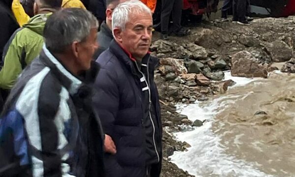 Kryetarit të Dragashit- Kurtit: Ende asnjë ndihmë e as përgjigje nga qeveria, për vërshimet