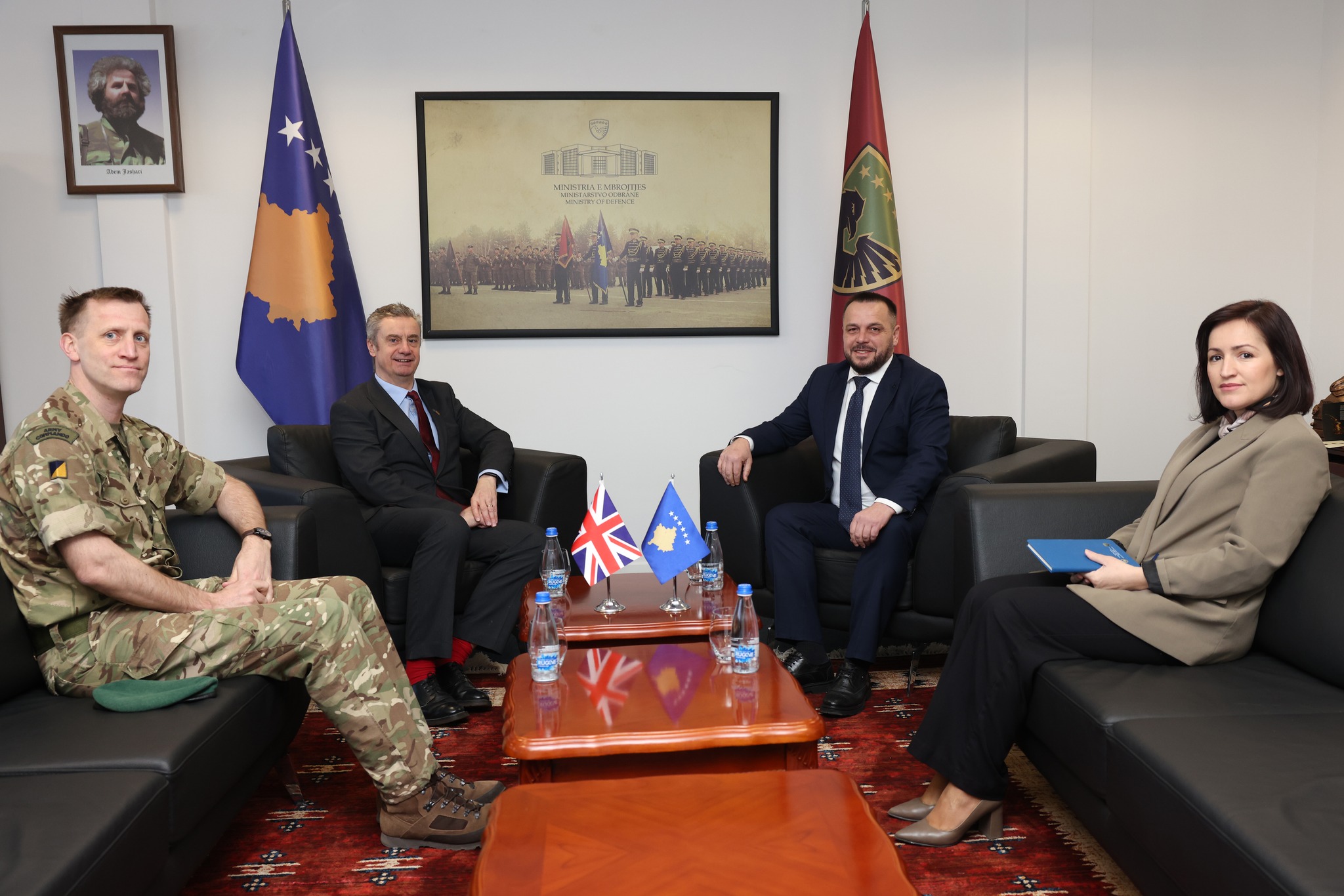 Maqedonci takon Hargreaves: Flasin për rëndësinë e koordinimit me partnerët strategjikë