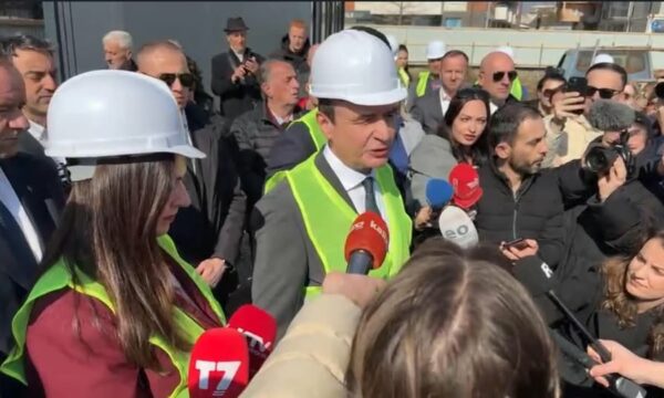 Kurti sulmon sërish Prokurorinë: Janë barikaduar prokurorët, është dëm për shtetin tonë, s’ndryshoj qëndrim as unë