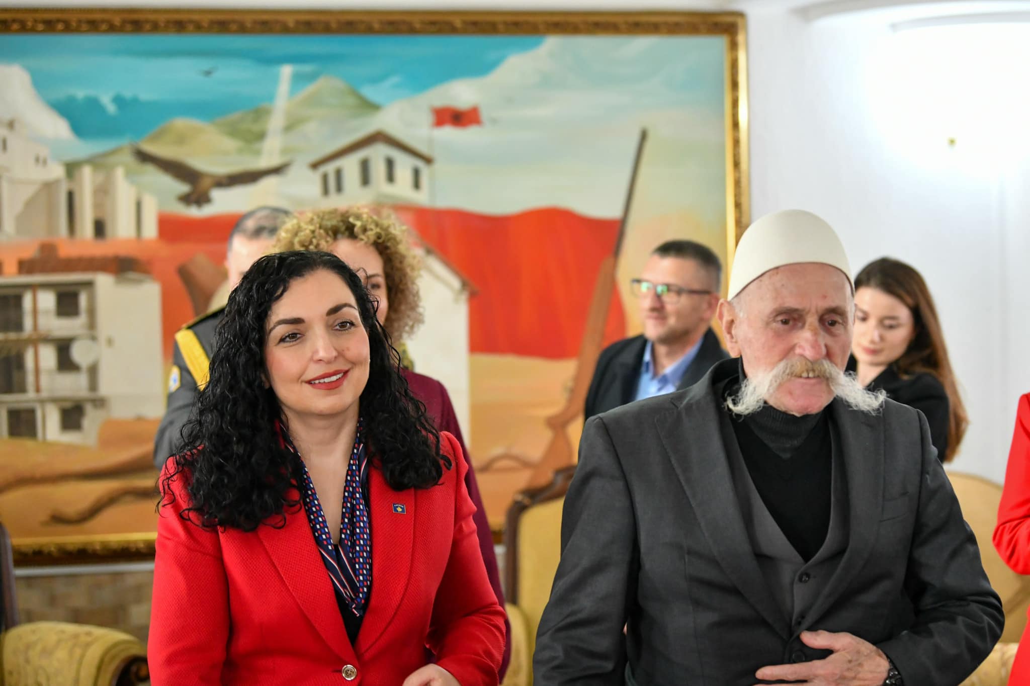 Osmani në Prekaz: Komandanti Adem Jashari dhe familja Jashari edhe sot mbeten dritë udhërrëfyese për rrugën tonë përpara