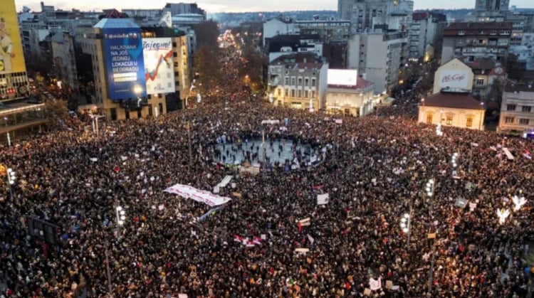 Ndikimi i tërthortë i protestave studentore në Serbi për Kosovën