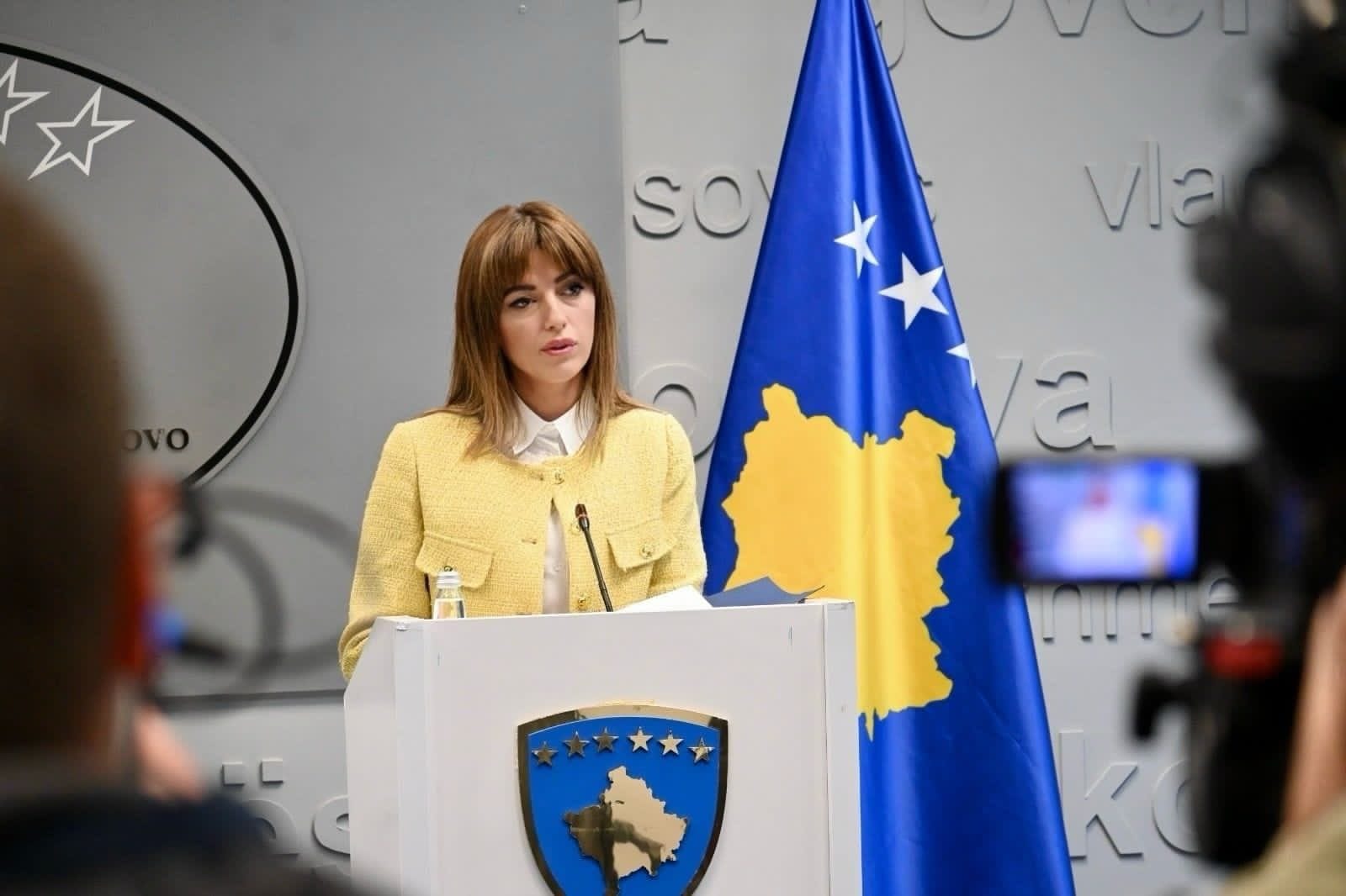 Haxhiu reagon pasi KPK dhe ZKPSH iu referuan Kurtit si kryeministër në detyrë: Ky fakt flet shumë