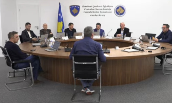Krasniqi i VV’së ofendon kolegët e tij në KQZ