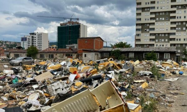 Kaloi shpenzimet e preku milionat, kompania për Menaxhimin e Deponive në Kosovë dështoi në mirëmbajtjen e tyre
