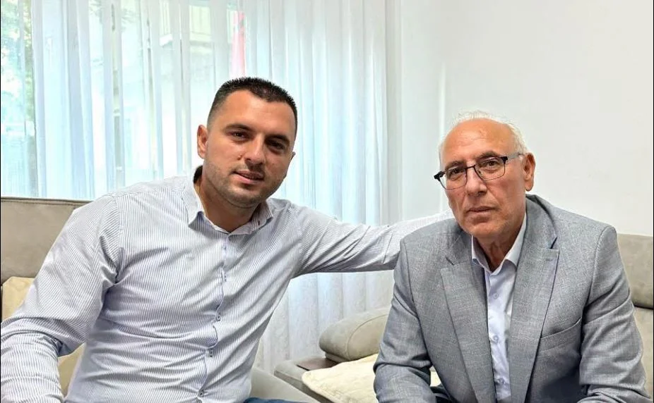Fadil Fazliu e thirri në telefon djalin e tij nga Haga dhe i uroi ditëlindjen