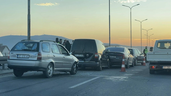 ​Aksident zinxhirorë në Vragoli, përfshihen gjashtë vetura