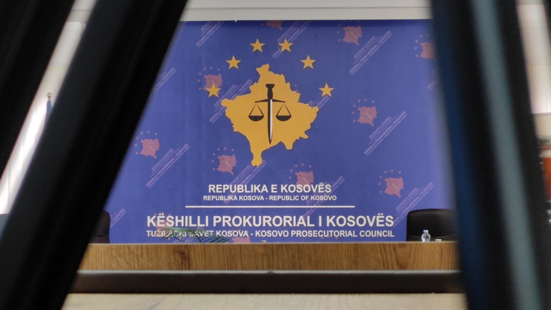 “Kurti nuk shkoi për dëshmi”, PKPK dhe ZPSH e inkurajojnë Prokurorinë Speciale t’i zbatojë të gjitha përgjegjësitë ligjore