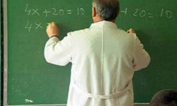 Ky është mësuesi i vitit në Kosovë, sipas MASHT-it