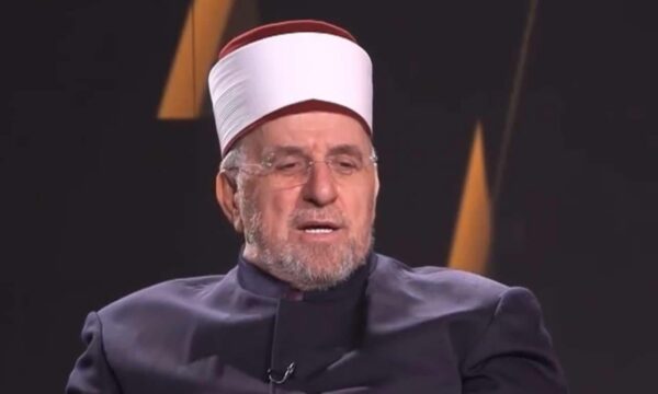 Organizata “Shqiptaria” dënon deklaratat përçarëse të Myftiut Naim Tërnava