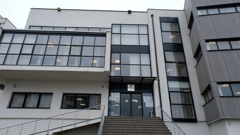 Prokuroria ngre aktakuzë kundër pesë personave për keqpërdorim të pozitës dhe autoritetit zyrtar të K.R.U “Gjakova” – Dega në Rahovec