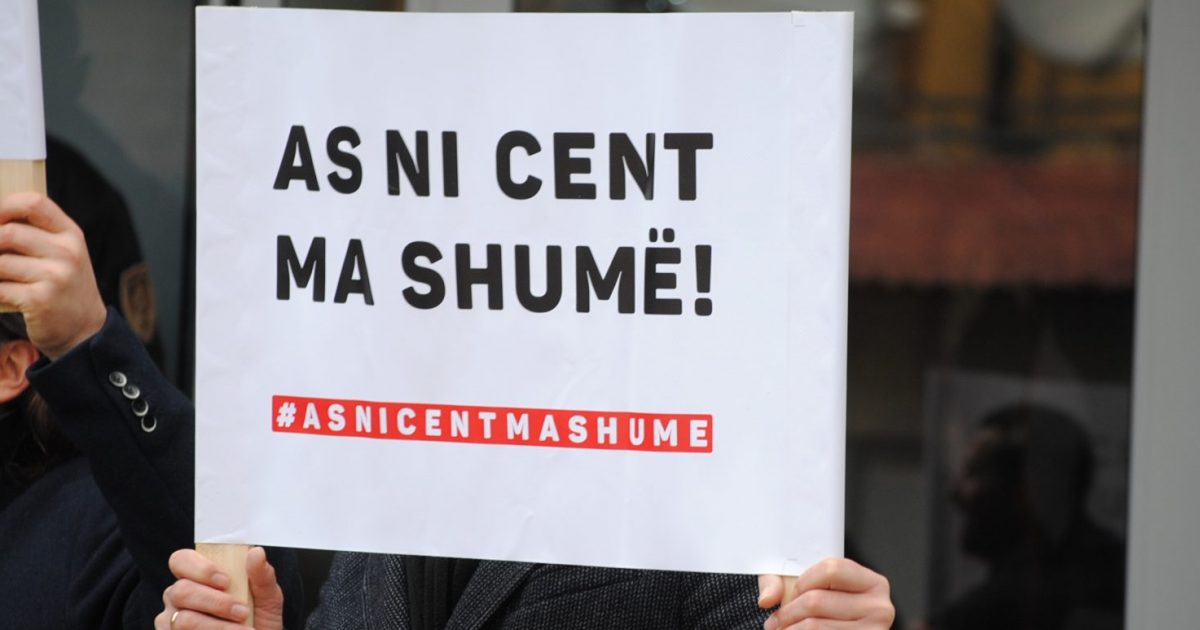 Aksion kundër shtrenjtimit të rrymës edhe sot para zyreve të ZRRE-së
