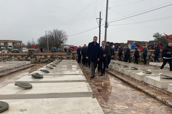 ​Konjufca në Gllogjan për Epopenë e Dukagjinit