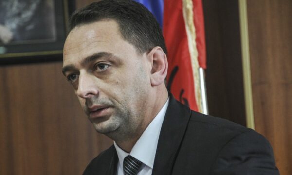 Nura tregon bisedën e fundit me Haxhi Thaçin: Po vjen pranvera, e me ymyd që vjen edhe Hashimi