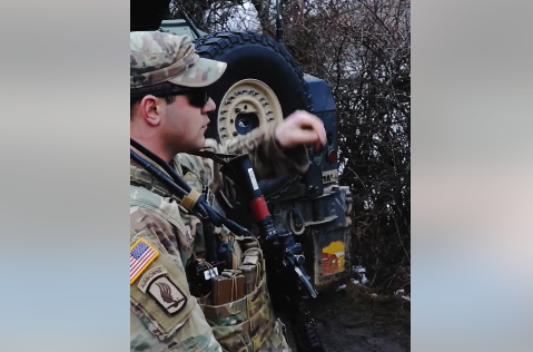 KFOR’i amerikan patrullon përgjatë kufirit në veri të Kosovës, publikon pamje