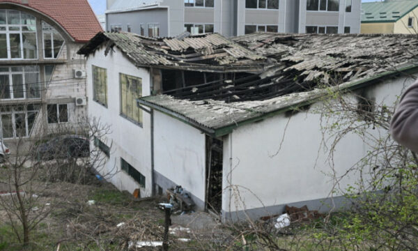 Gjykata në Shkup konfirmon aktakuzën kundër dhjetëra personave për zjarrin vdekjeprurës në Koçan