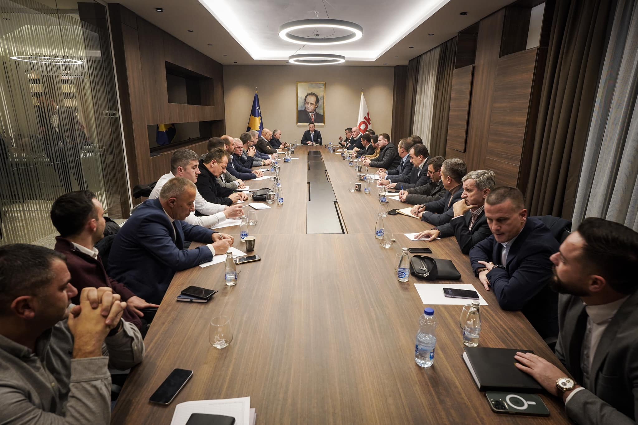 Abdixhiku mbledh kryesinë e partisë, diskutohet rezultati i LDK-së në zgjedhjet parlamentare