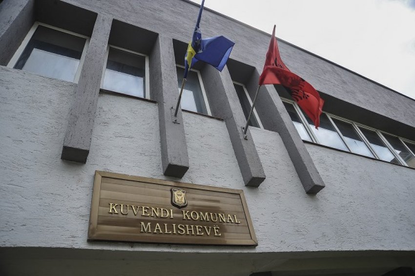 Komuna e Malishevës do të përkujdeset për varrimin e tre viktimave të Masakrës së Kralanit, kjo është agjenda