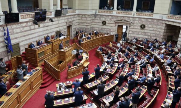 Arrestohet deputeti grek nga partia e ekstremit të djathtë