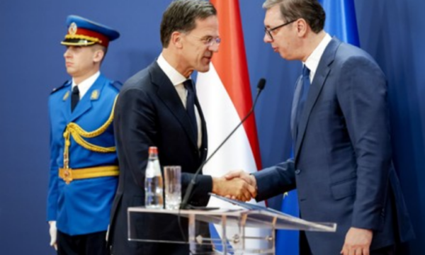 Sekretari Rutte nesër pret në takimin Vuçiqin në Bruksel