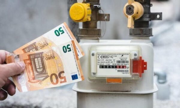 ZRrE publikon raportet, përmend rritjen 15% të energjisë elektrike për konsumatorë