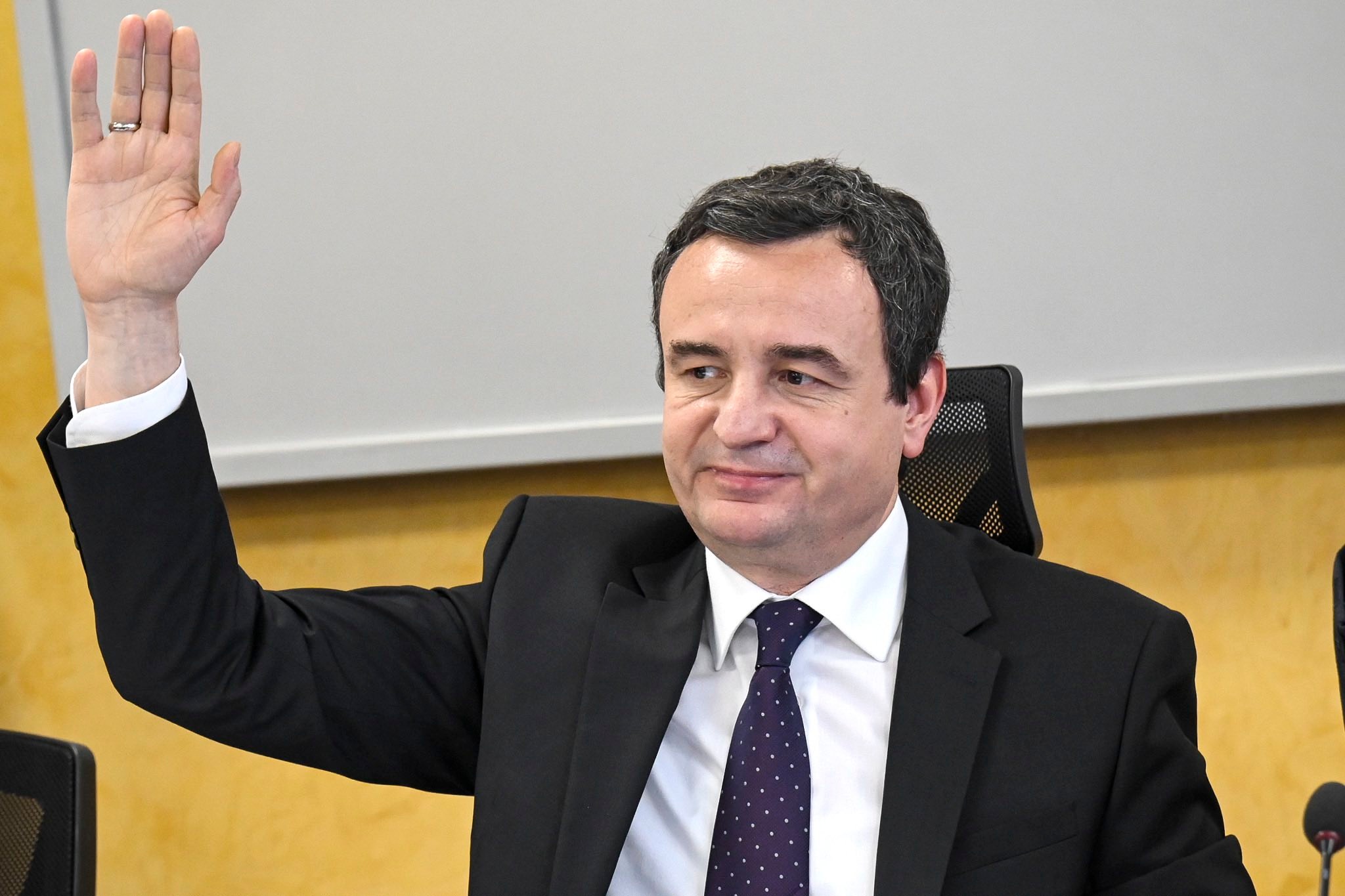 Kurti me njoftim për vendimet e marra në mbledhjen e 258-të: 14 vendime, përfshirë mbështetjen për Telekomin