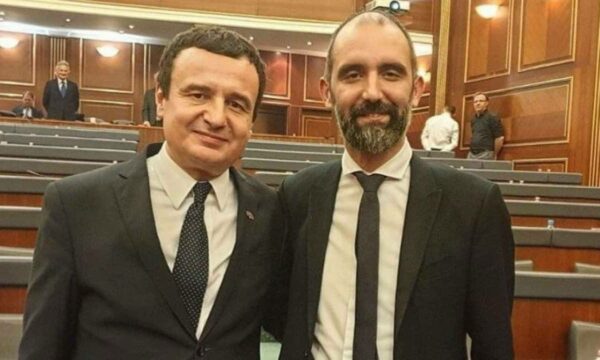 Abrashi i VV’së kritika Presidentes: Foli si autoritet kushtetues nuk dha zgjidhje për problemin që ia adresoi kryesuesi