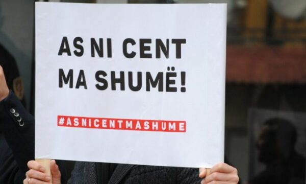 “Asnjë cent më shumë”: S’do paguajmë faturat nëse nuk ndryshon vendimi