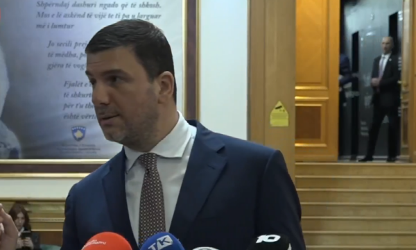 Krasniqi: U miratua rekomandimi i PDK-së, dorëheqja e kryeministrit dhe ministrave evidentohet në procesverbal